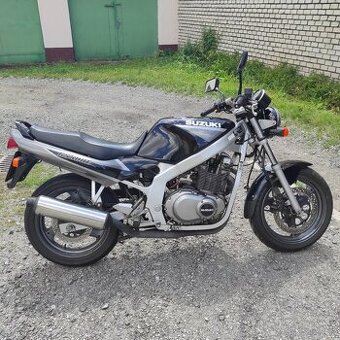 Suzuki GS 500e - 1