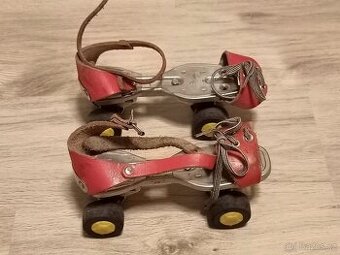 Retro dětské kolečkové brusle