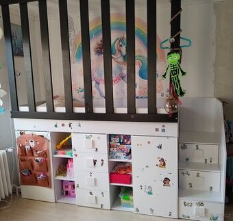 Vyvýšená dětská postel