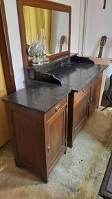 Starožitná komoda + 2 noční stolky