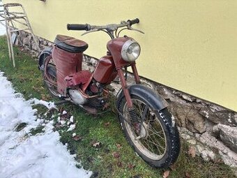Jawa 550 pařez