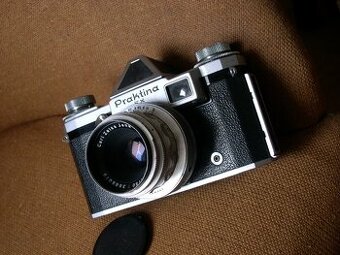 prodám staré fotoaparáty