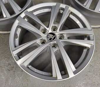 Originál 17" Seat Tarraco 5x112 Passat B8 Superb