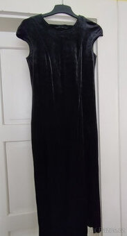 šaty černé společenské