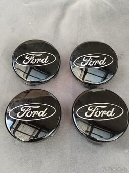 Krytka středu kola se znakem Ford