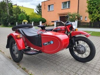 Ural,Dněpr IMZ 650 s pohonem sajdy