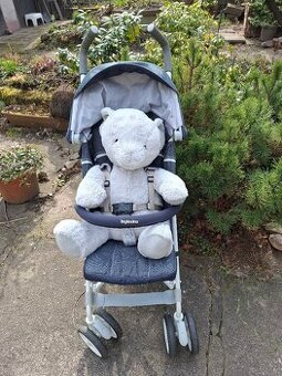 Velmi lehky kocarek (golfky) INGLESINA Trip - top stav