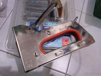 Sponkovací pistole Rapid R353 + spony
