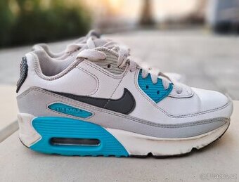 NIKE AIR MAX 35,5
