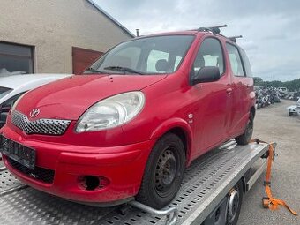 Prodám veškeré náhradní díly Toyota Yaris verso 1,5 77K