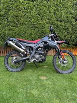 Aprilia RX 125 4T enduro 23, lze řídit od 16 let