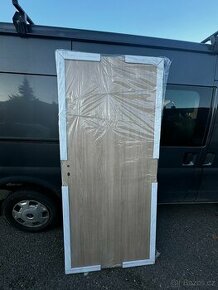 Dveře 90L x 210