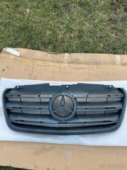 Přední maska Sprinter 907, 910