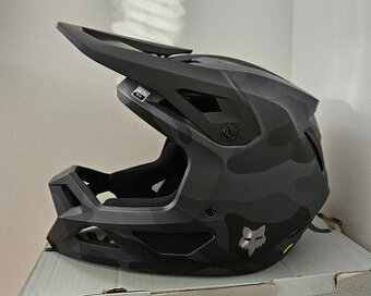 Nová Integrální přilba - FOX Rampage Camo 2025