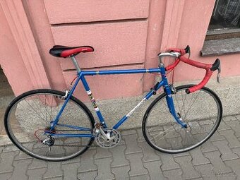 Silniční kolo Favorit Speciál