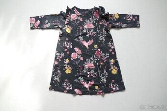 Dívčí šaty velikosti 122cm / zn F&F