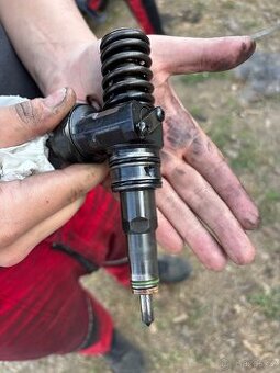 Vstřiky 1.9 tdi PD 96kw AVF