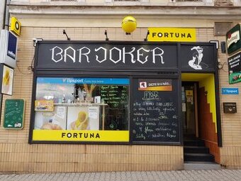 Bar v centru Nové Paky vhodné i jako prodejna