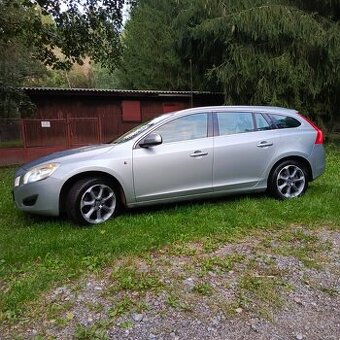Volvo V60 D4 120kw