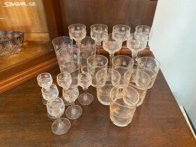 Sada starožitné sklenice broušené sklo- 21 ks