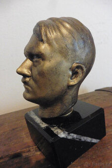 Busta Adolf Hitler - mramor