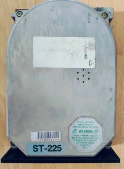 HDD: MFM disk Seagate ST-225, 20MB, 5.25", 1987