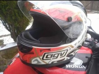 Integralni helma AGV  velikost S