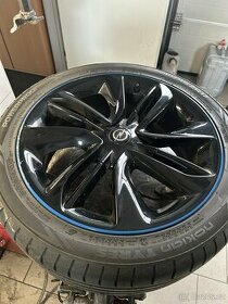 Opel Adam originál kompletní kola 215/45 R17