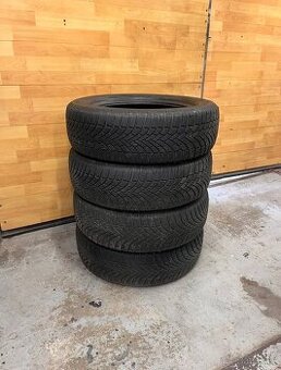 Zimní pneu 215/65/17