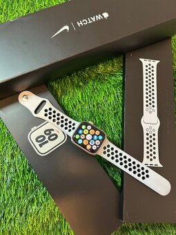 Apple watch series 7 41mm nike - 92% baterie