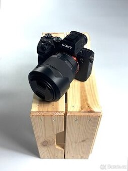 Sony Alpha A7 III + příslušenství