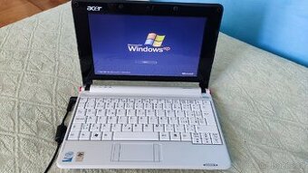Malý notebook Acer Aspire one