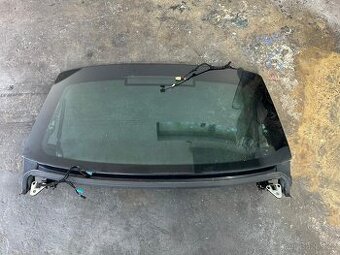Škoda Superb 2 viko kufru páte dveře sklo