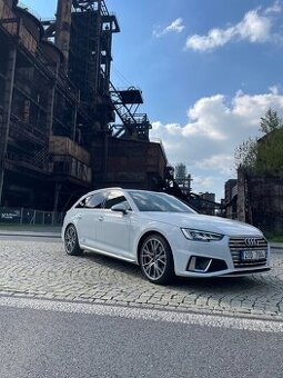 Audi A4 B9 2.0TDI
