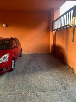 Garážové stání v Plzenecké ul. - 1