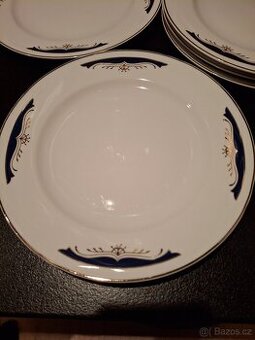 Talíře mělké a podšálky