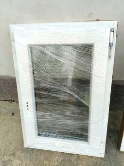Okno 69 x 87 cm , doprava