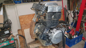 Funkční Motor HONDA CB 450 N/CB 450 S CB 450 N PC14E