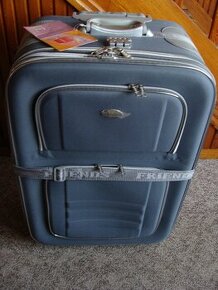 cestovní kufr