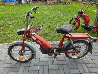 Babetta 207 s kartičkou, červená 7.