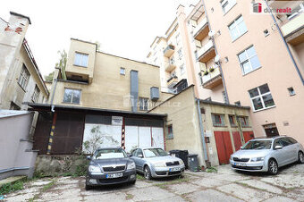 Komerční objekt ve vnitrobloku ulic Šmeralova Sokolovská v R