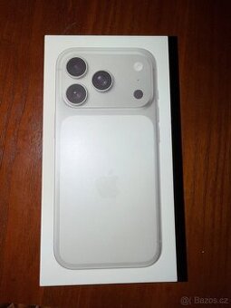 Iphone 17 pro 256gb stříbrná
