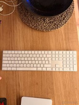 Originální Apple klávesnice Magic Keyboard a1843