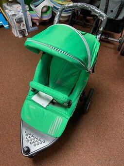 Sportovní kočárek VALCO MATRIX PLUS + korba