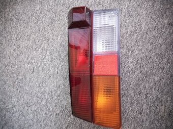 Zadní světlomet škoda 105 120 130 levý