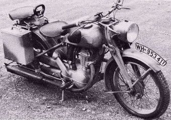 Kryt rozety na Triumph 250 BD