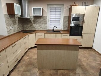 Kuchyňská linka se spotřebiči