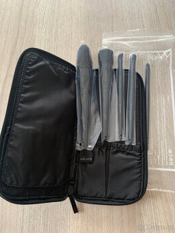 Sada kosmetických štětců