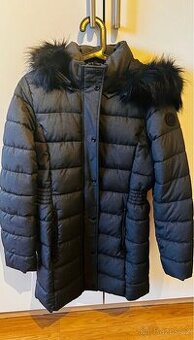 Zimní prošívaná dlouhá bunda s kožíškem (ONLY)