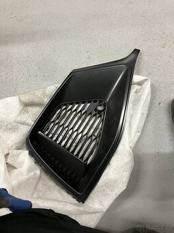 mrizka narazniku prava audi q8 s-line nova